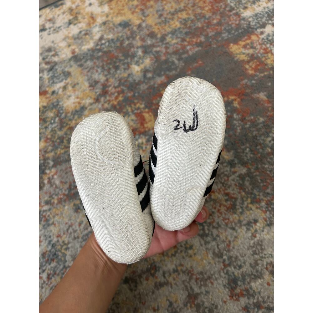 Adidas Superstar Baby Crib shoes in the White Black colorway size 3 - Picture 3 of 4
